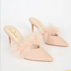 Lulu’s 8.5 Fazal Blush Suede Feather Pointed-Toe Mules